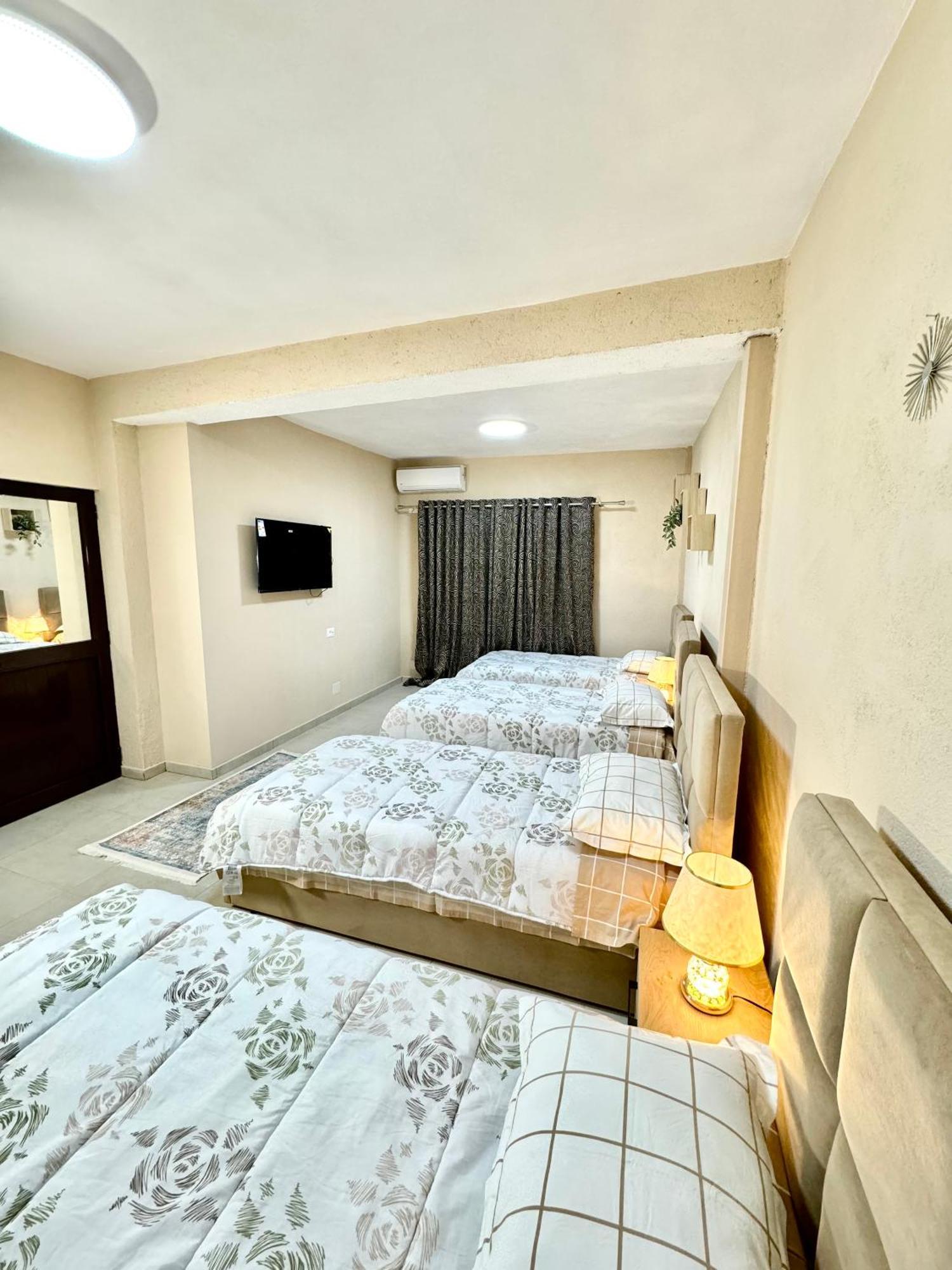 Shkodra Guest House & Trips Bagian luar foto