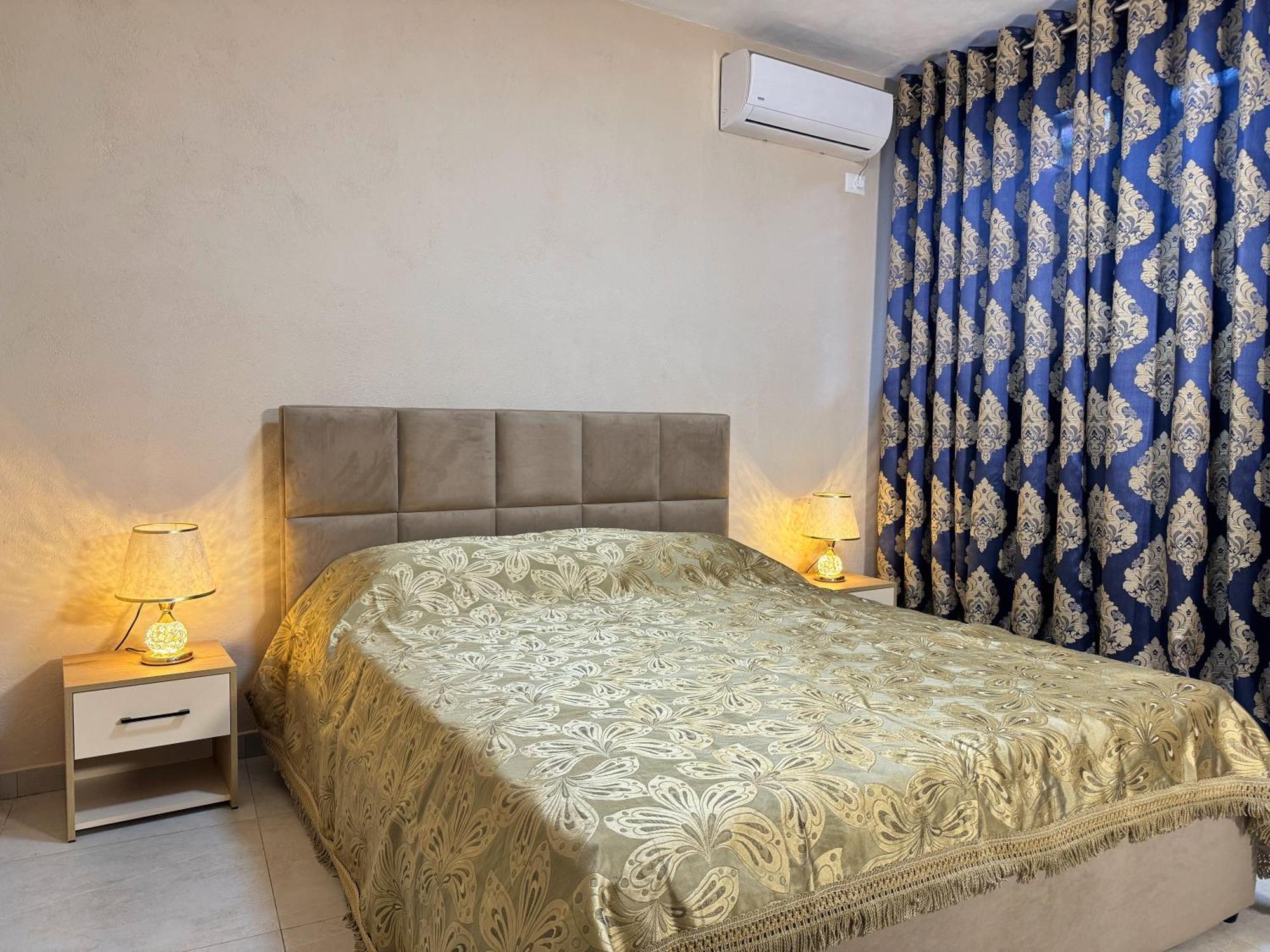 Shkodra Guest House & Trips Bagian luar foto