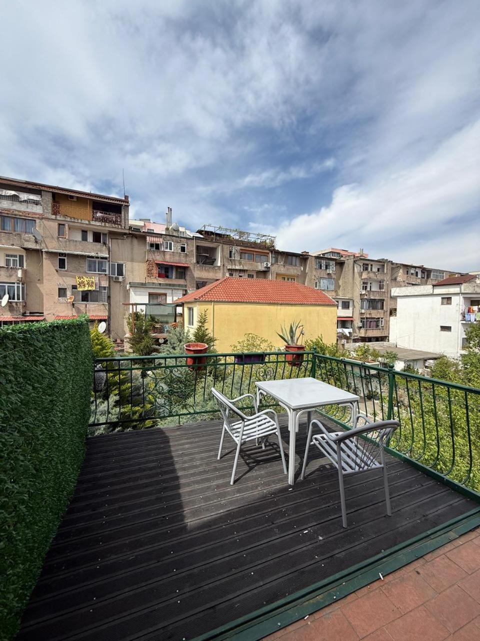 Shkodra Guest House & Trips Bagian luar foto