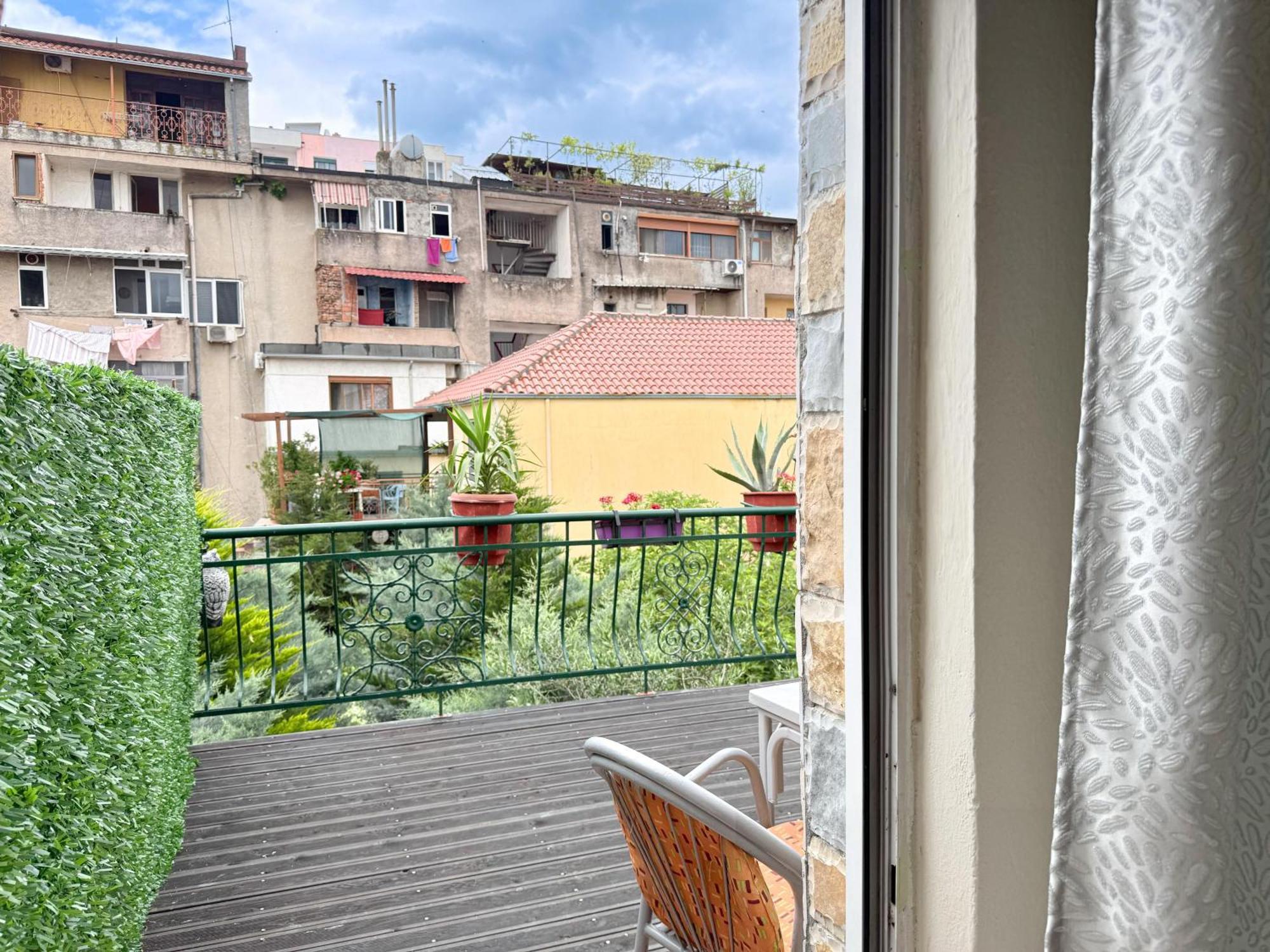 Shkodra Guest House & Trips Bagian luar foto